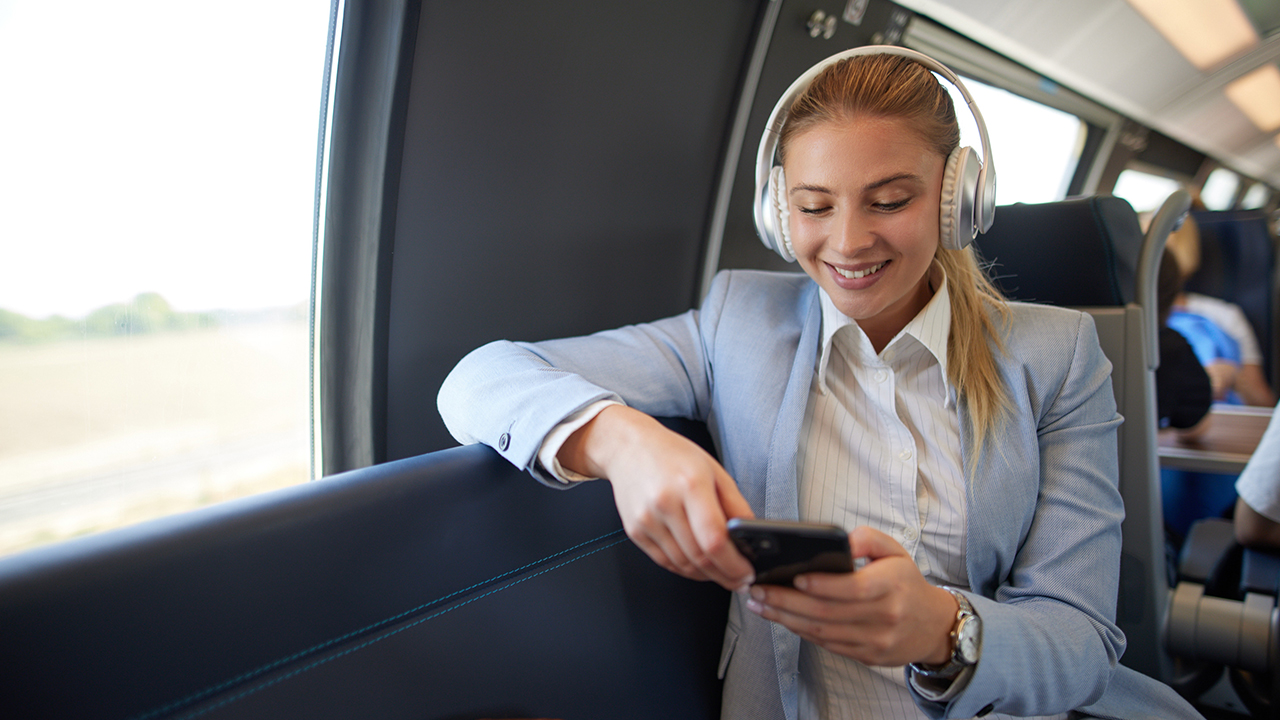 Internet Rail Boosting Rail Wi-Fi with Mobile Internet Routers | Digi International